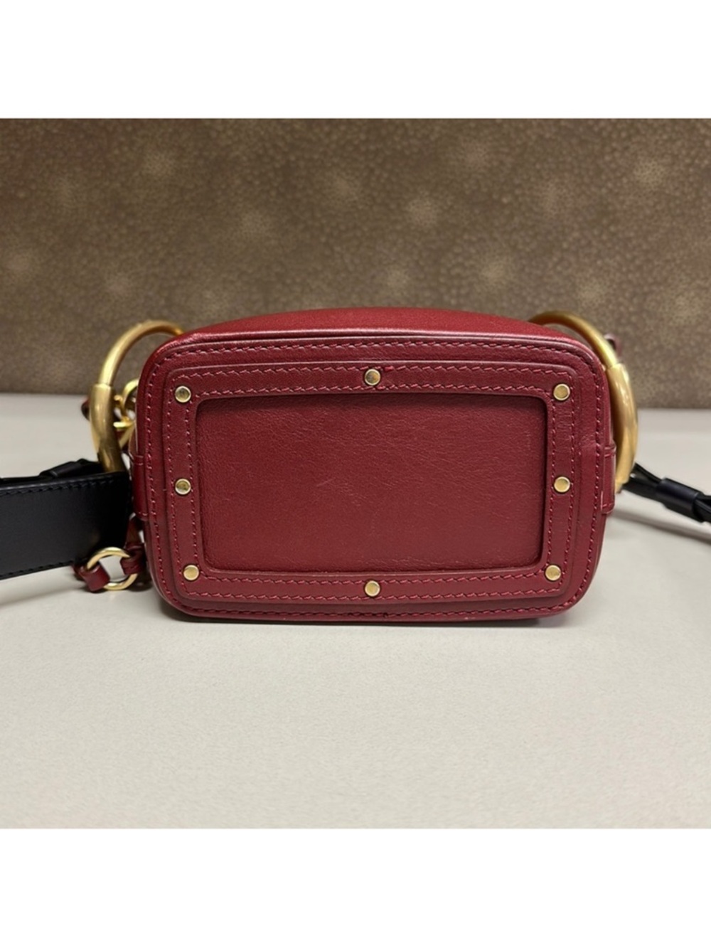 ‼️Authentic Chloe Roy leather Bucket Bag - Picture 8 of 15